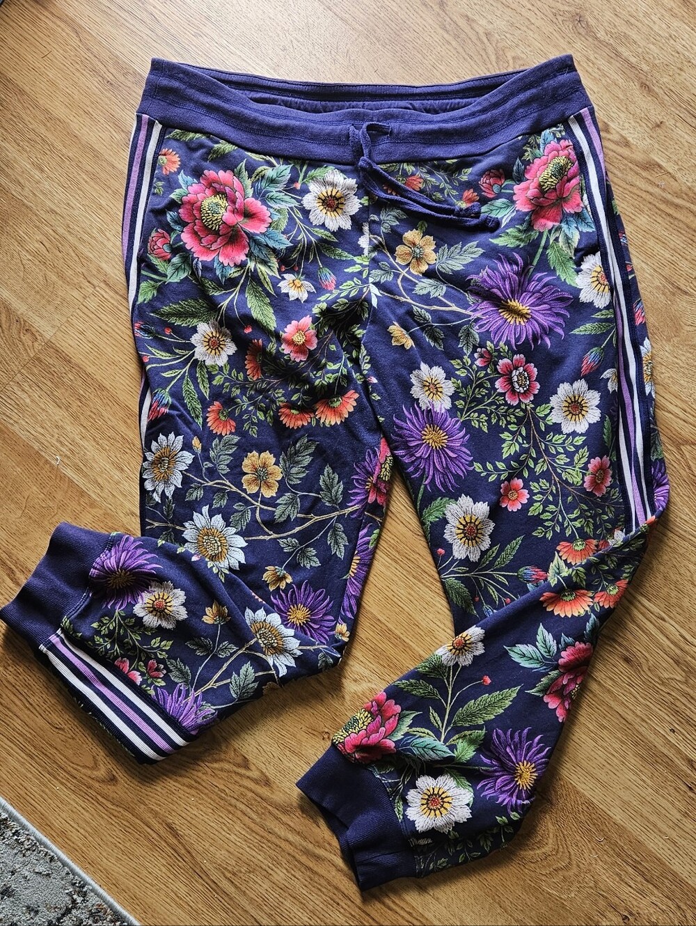 Johnny Was Floral Drawstring Waist Jogger Sweatpants
